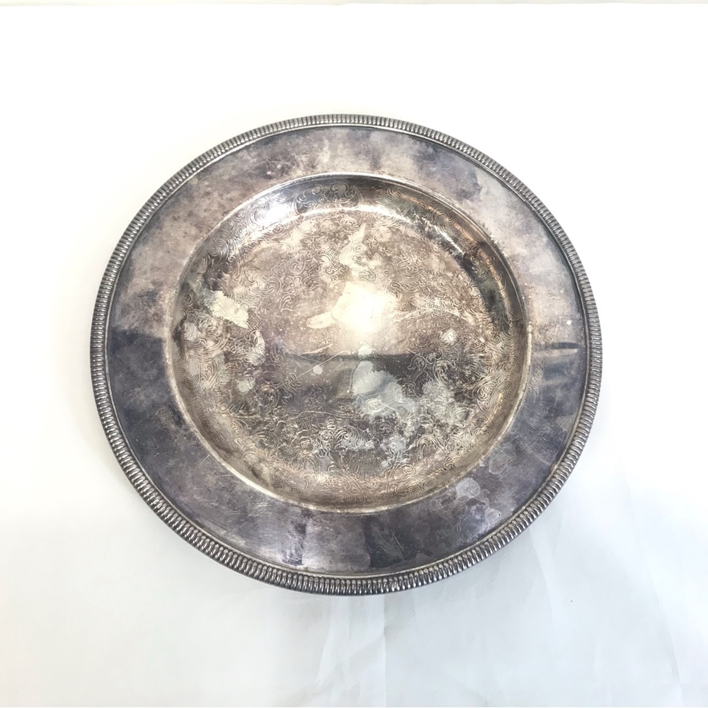 Vintage WM Rogers MFG Co. Silver Plated‎ Round Serving Tray Platter